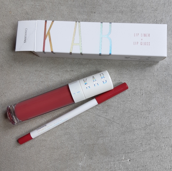 KAB Cosmetics Lip gloss and liner kit - Picture 1 of 3